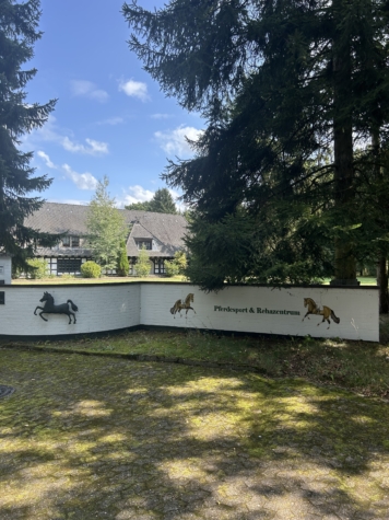 Traumhaftes Anwesen mit Reiterhof-Therapiezentrum in der Lüneburger Heide, 29643 Neuenkirchen, Haus