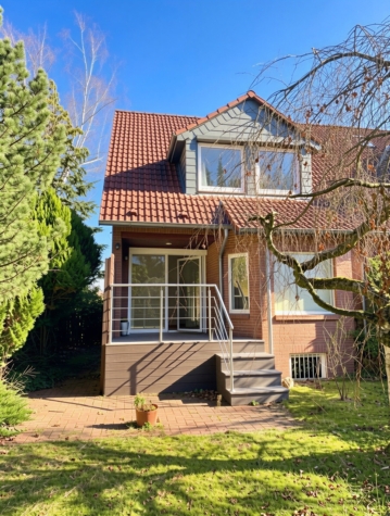 Reihenendhaus mit viel Platz und schönem Garten in Bemerode zu verkaufen, 30539 Hannover, Reihenendhaus