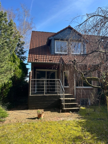 Reihenendhaus mit viel Platz und schönem Garten in Bemerode zu verkaufen, 30539 Hannover, Reihenendhaus