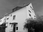 Stadthaus Eingang - Mehrfamilien-Stadthaus mit 3 Wohnungen und Balkon in Ludwigsburg