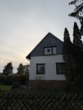 Ansicht seitlich - Charmantes Haus mit wundervollem Garten-Mitten in Isernhagen Süd