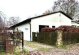 Hauseinfahrt - Liebevolles Einfamilienhaus mit großzügigem Grundstück in Isernhagen K.B.