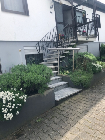 Einfamilienhaus mit Souterrain in Vaihingen an der Enz-direkt an der Natur, 71665 Vaihingen an der Enz, Einfamilienhaus