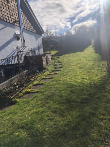 Einfamilienhaus mit Souterrain in Vaihingen an der Enz-direkt an der Natur, 71665 Vaihingen an der Enz, Einfamilienhaus