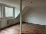 Schlafzimmer - Bemerode-Reihenendhaus mit sonnigem Garten, vollunterkellert und mit Garage